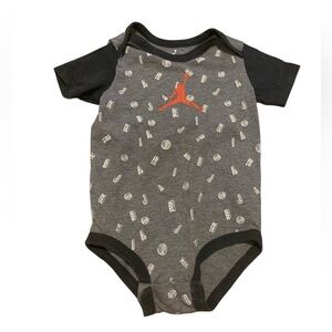 Jordan Infant Boys' 18M Jumpsuit Bodysuit Grey Black Logo Print Romper Onesie